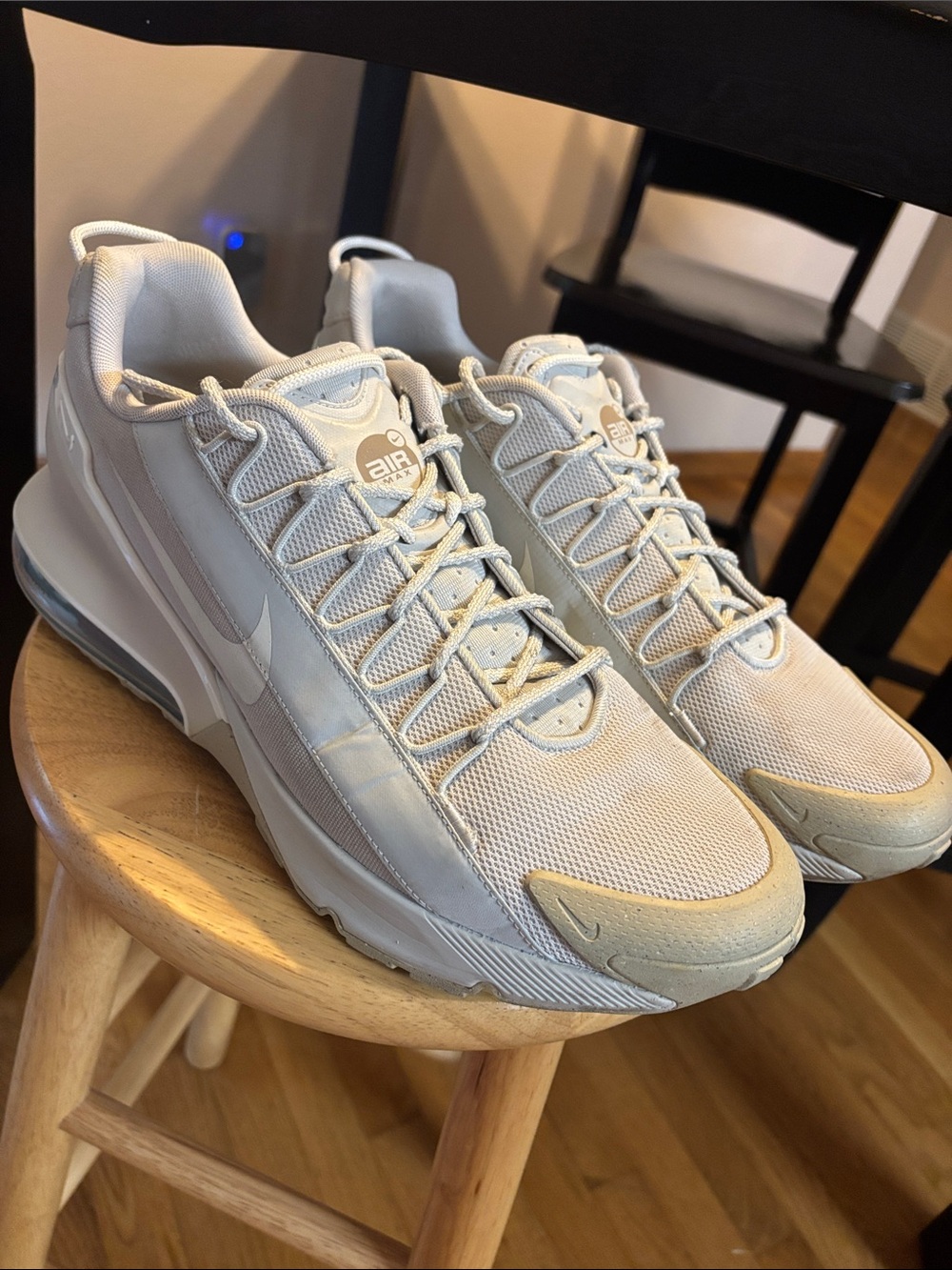 Nike Air Max Sneakers - Light Beige and White